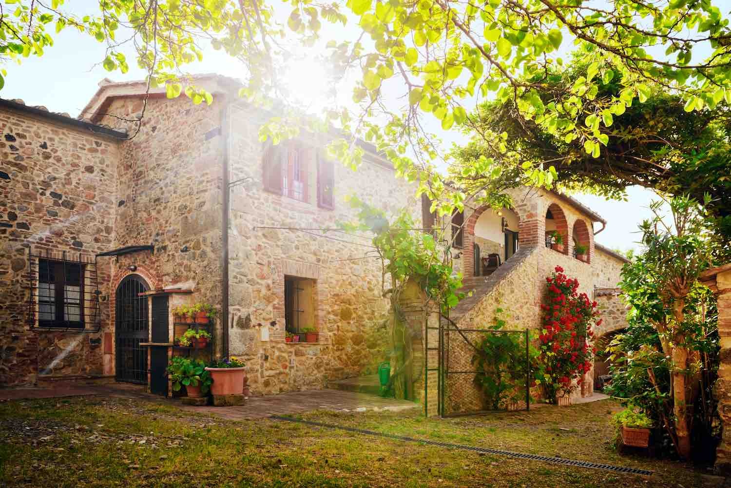 Vivere in Toscana: Pro e Contro della Vita in Campagna