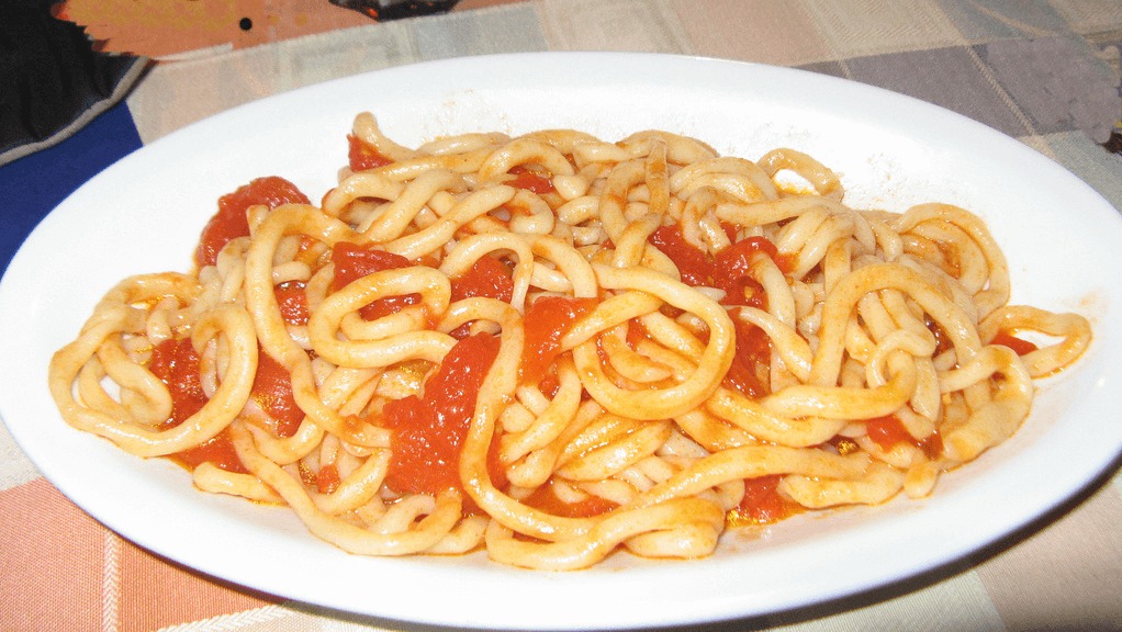 Pici all’Aglione: come un aglio delicatissimo esalta la pasta