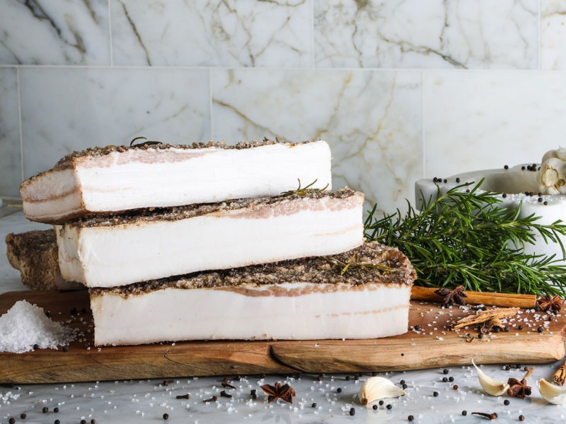 Lardo di Colonnata: il Re dei Salumi Toscani