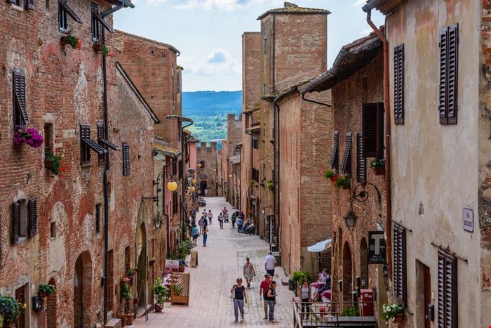 I Borghi “Bandiera Arancione” da vedere in un Weekend: 3 Perle Toscane da Scoprire ad Aprile