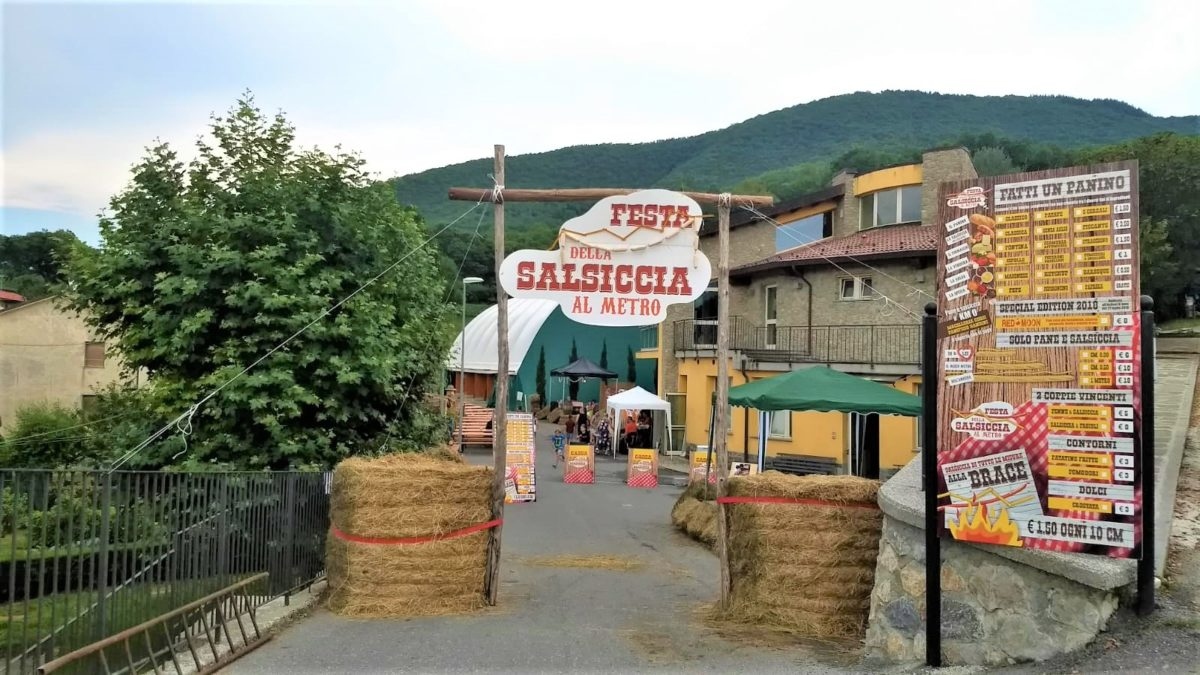 Salsiccia al Metro a Careggine: un’idea geniale che conquista la Garfagnana